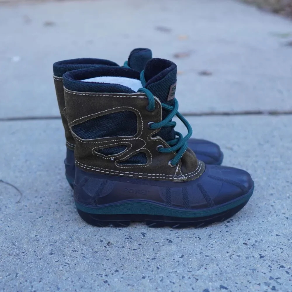 Sorel Kids Snow Boots Size 4 Waterproof Felt Lined Lace Up Ankle Lace Up Black
